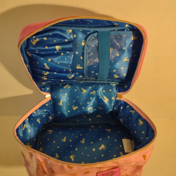 Pink Sailor Moon Makeup Bag - Picture 5 of 8